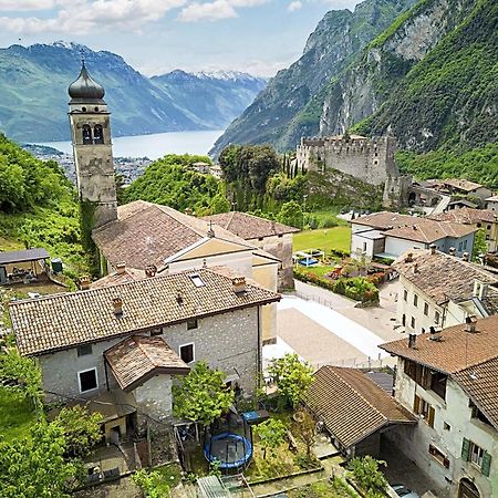 Appartamento Ania Vista Castello Tenno Exterior foto