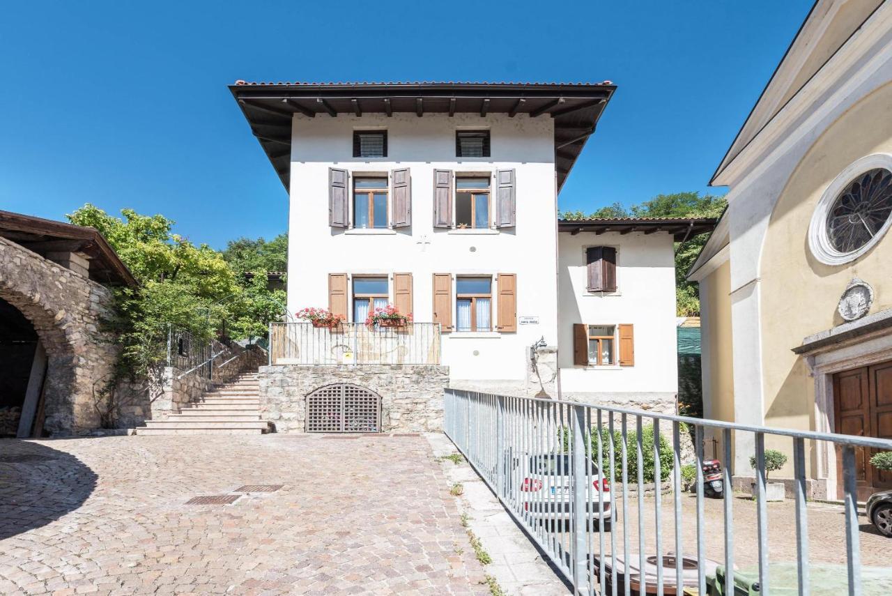 Appartamento Ania Vista Castello Tenno Exterior foto